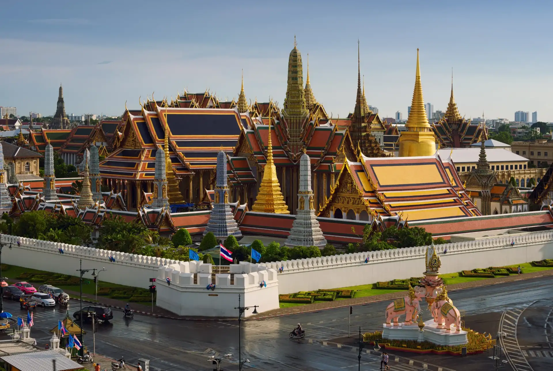 Bangkok City & Grand Palace Guided Tour
